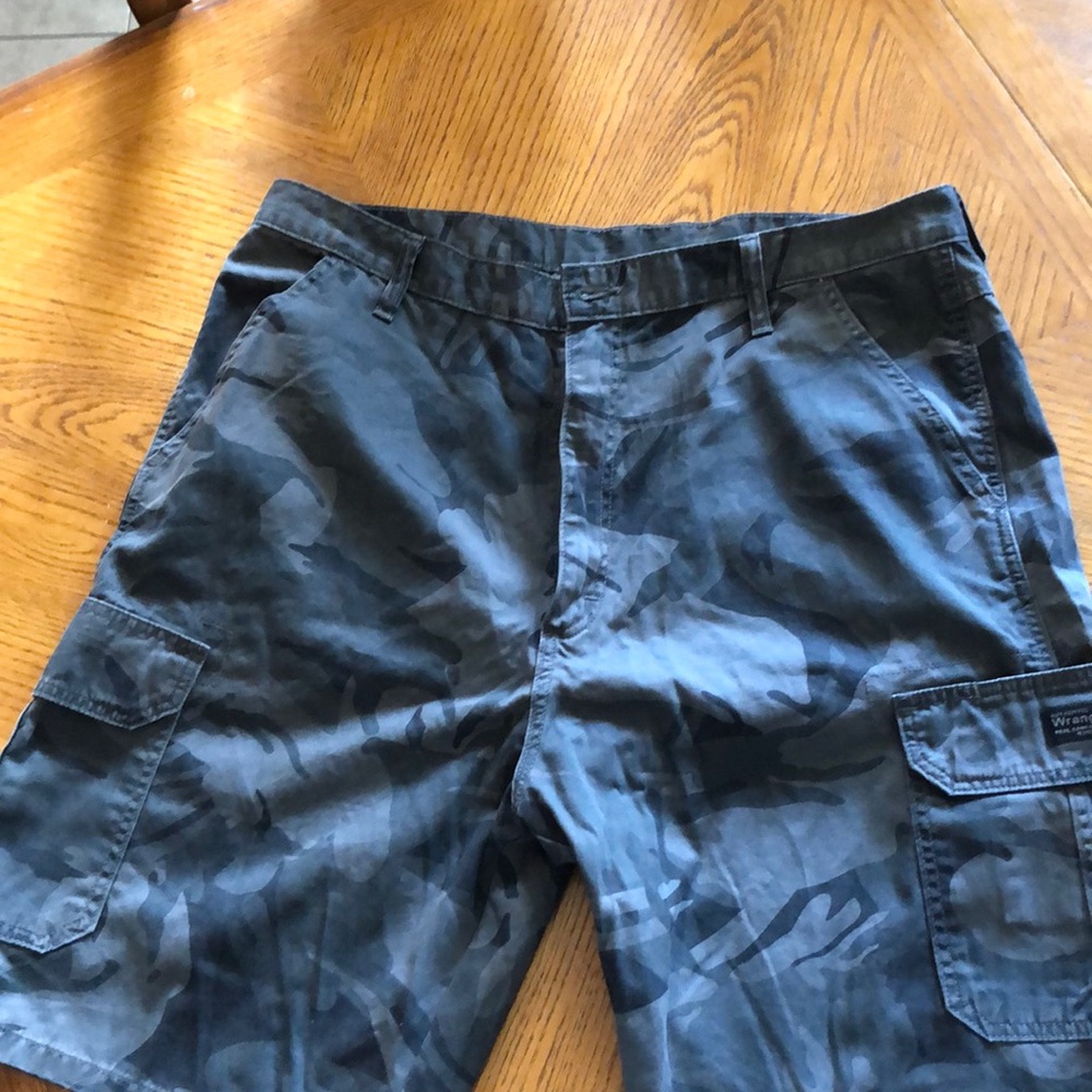 Wrangler mens cargo shorts